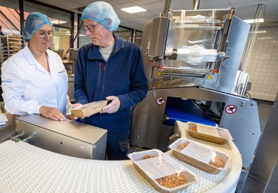 Kartonnen schaaltje met seal, gasverpakt (MAP). 90% minder plastic en volledig recyclebaar.