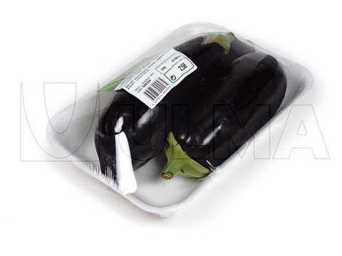 Aubergines verpakt met rekfolie