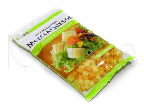 Kaasblokjes verpakt in verticale machine (VFFS) in MAP.